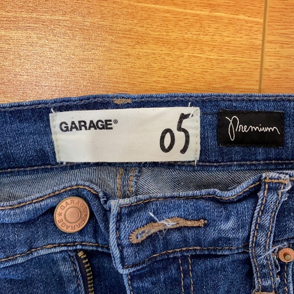 Premium Garage Jeans Distressed - Picture 2 of 4